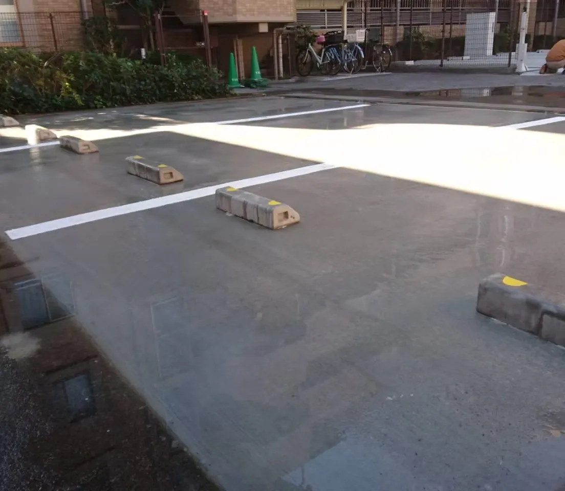 立体駐車場から平面駐車場に