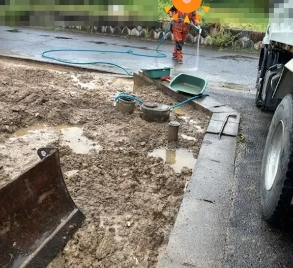 水撒き<br>毎日帰る前に清掃・水撒き。